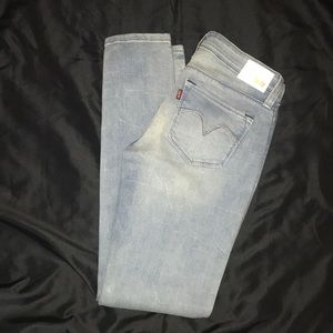 Brand New; Light Colored Levi Jeans